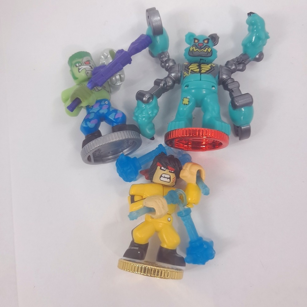 Legends of Akedo Ultimate Arcade Warrior x3 TURBO CHUX LEE Clawsome Shreddy Bear